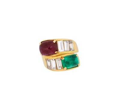 Lot 499 - RUBY , EMERALD AND DIAMOND, TOI ET MOI RING, 1970s