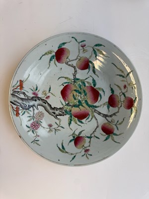 Lot 74 - A LARGE PAIR OF CHINESE FAMILLE-ROSE 'PEACH' DISHES, LATE QING DYNASTY