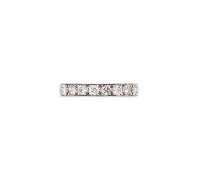 Lot 460 - DIAMOND ETERNITY RING, 1930s