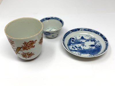 Lot 3 - A CHINESE BLUE AND WHITE TEA BOWL, KANGXI PERIOD (1662-1722) AND AN ARITA BEAKER, CIRCA 1700, BOTH WITH 'JOHANNEUM' INVENTORY NUMBERS