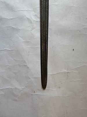 Lot 5 - AN ENGLISH BASKET-HILTED CAVALRY BACKSWORD, MID-18TH CENTURY
