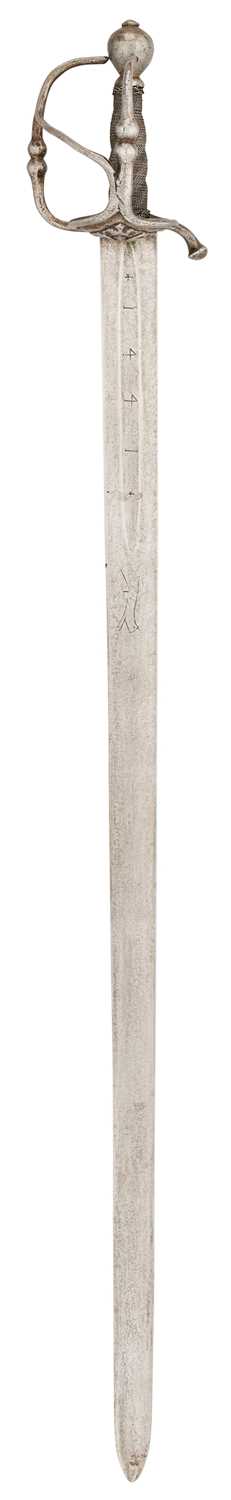 Lot 61 - A GERMAN OR LOW COUNTRIES SWORD, LATE 17TH CENTURY