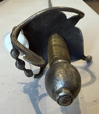 Lot 89 - A RARE SWEDISH PALACE GUARD SWORD, LATE 17TH CENTURY