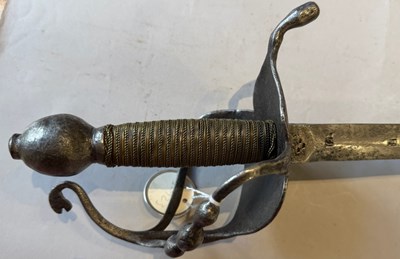 Lot 89 - A RARE SWEDISH PALACE GUARD SWORD, LATE 17TH CENTURY