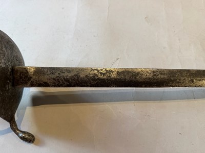 Lot 89 - A RARE SWEDISH PALACE GUARD SWORD, LATE 17TH CENTURY