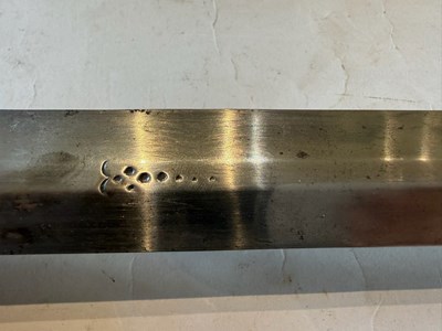 Lot 92 - A SWEDISH MODEL 1711 MILITARY SWORD, CIRCA 1715