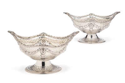 Lot 121 - A PAIR OF EDWARDIAN SILVER SWEETMEAT DISHES, CHARLES STUART HARRIS & SONS LTD., LONDON, 1906