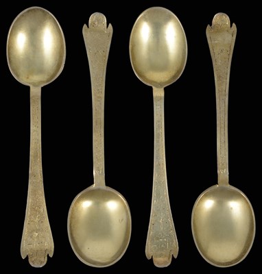 Lot 141 - A SET OF FOUR GERMAN SILVER-GILT TEASPOONS