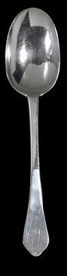 Lot 149 - A WILLIAM III SILVER DOGNOSE SPOON