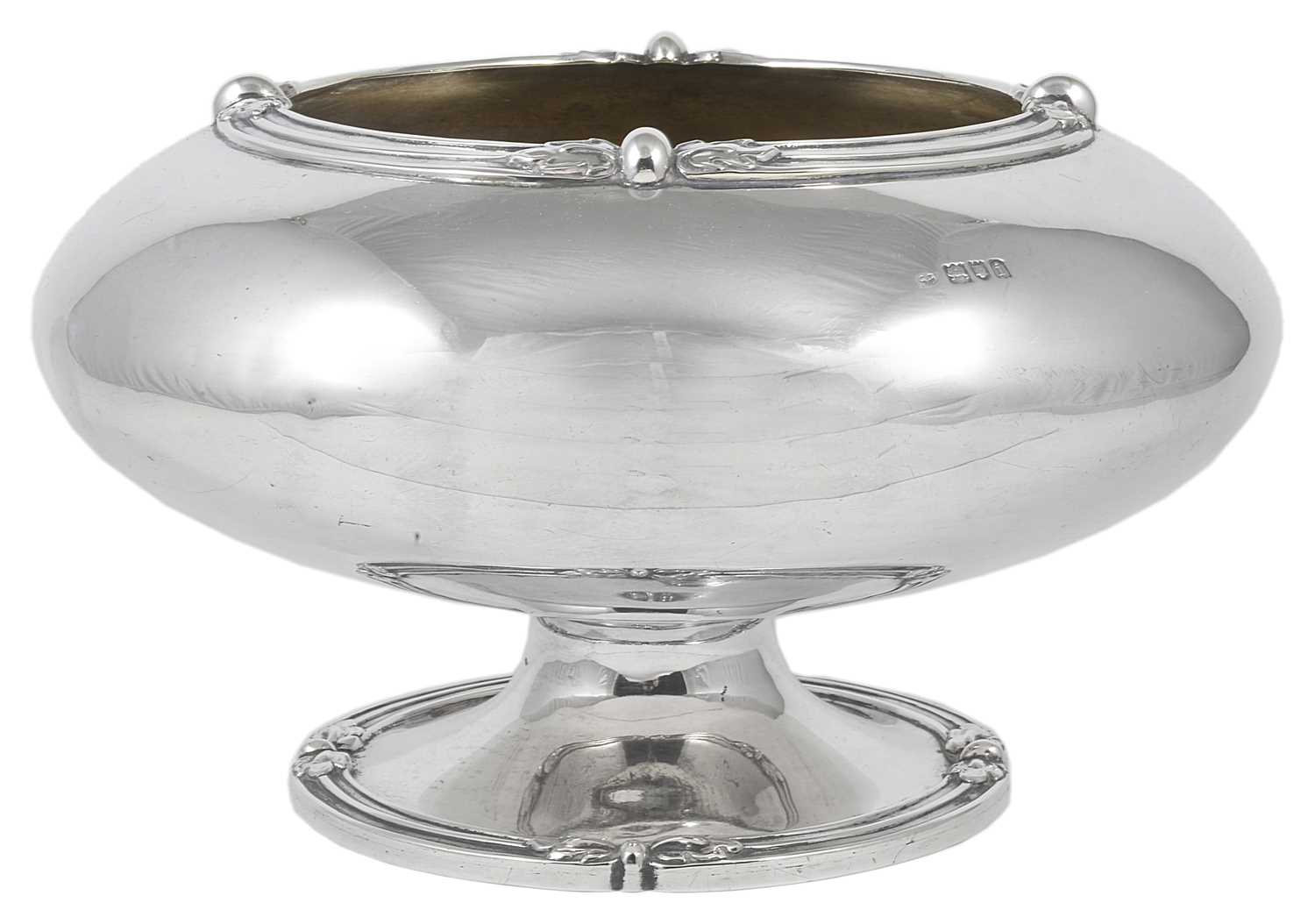 Lot 254 - AN EDWARDIAN SILVER ROSE BOWL