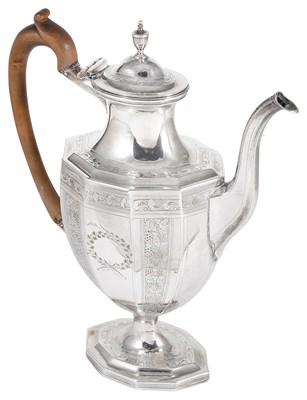 Lot 362 - A GEORGE III SILVER COFFEE POT