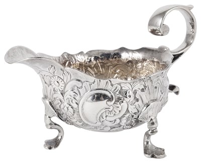 Lot 367 - A GEORGE II SILVER CREAM BOAT