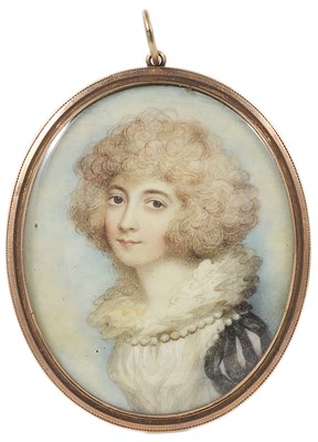 Lot 405 - A PORTRAIT MINIATURE OF A LADY