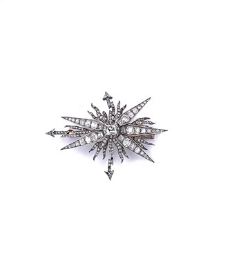 Lot 463 - DIAMOND BROOCH