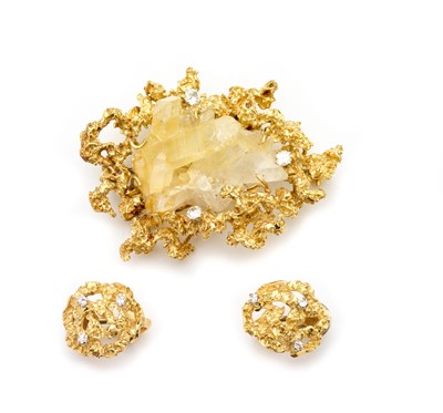 Lot 509 - QUARTZ, DIAMOND AND GOLD BROOCH AND PAIR ASSOCIATED EARRINGS