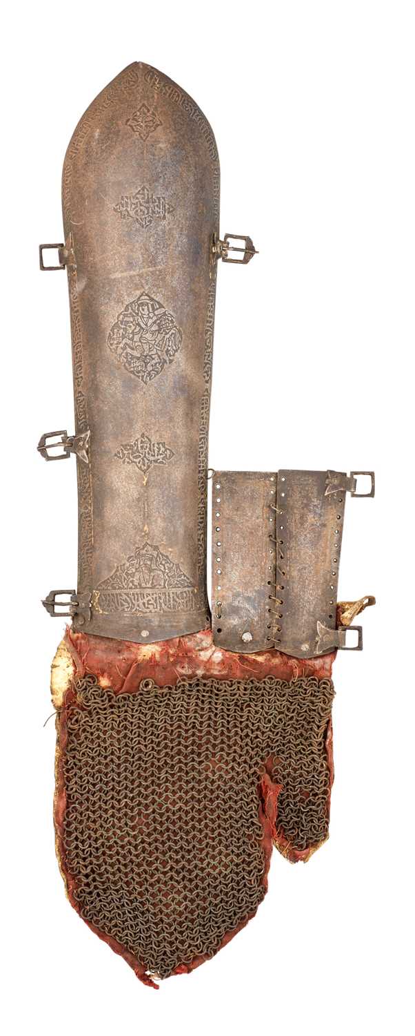 Lot 165 - AN INDO-PERSIAN ARM-DEFENCE (BAZU BAND)