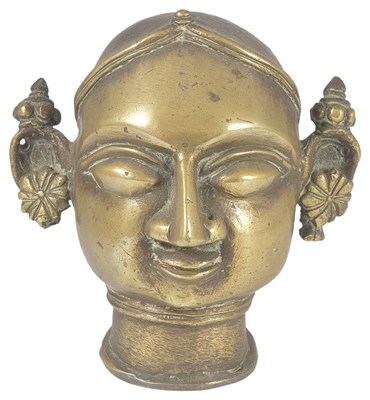 Lot 26 - A BRONZE GAURI HEAD