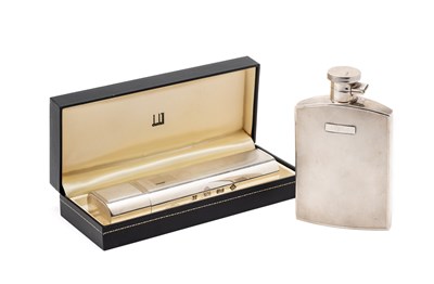 Lot 171 - A SILVER FLASK, ALFRED DUNHILL LTD., BIRMINGHAM, CIRCA 1985