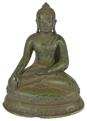 Lot 47 - A PALA BRONZE FIGURE OF BUDDHA