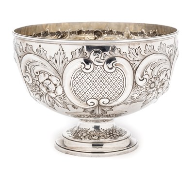 Lot 214 - A VICTORIAN SILVER ROSEBOWL, LEE & WIGFULL, SHEFFIELD, 1898