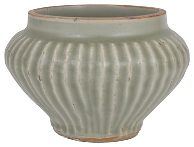 Lot 228 - A CHINESE CELADON SMALL JAR