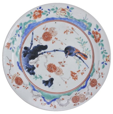 Lot 256 - A JAPANESE PORCELAIN PLATE