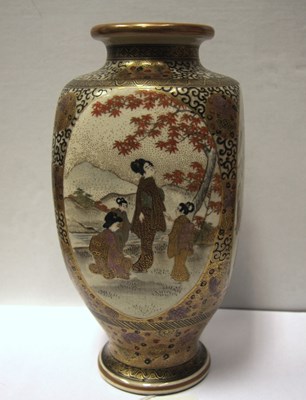 Lot 272 - A JAPANESE SATSUMA VASE