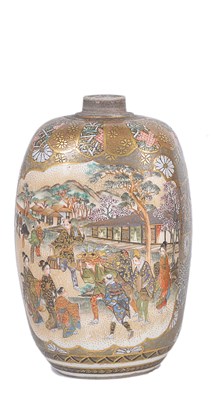 Lot 282 - A JAPANESE SATSUMA VASE