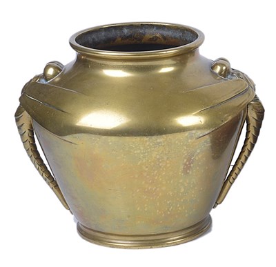 Lot 305 - A JAPANESE POLISHED BRONZE VASE