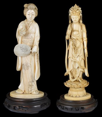 Lot 338 - ~A JAPANESE IVORY OKIMONO OF GUANYIN