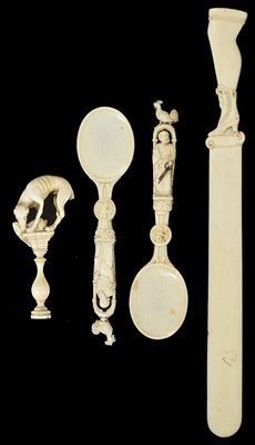 Lot 514 - ~A FRENCH IVORY PAPER KNIFE