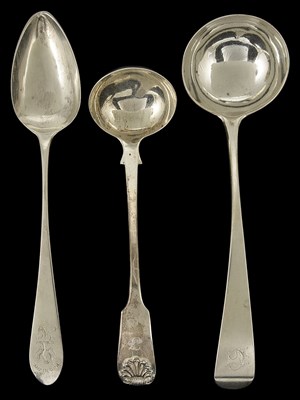 Lot 516 - A SET OF SIX SCOTTISH GEORGE III SILVER SPOONS