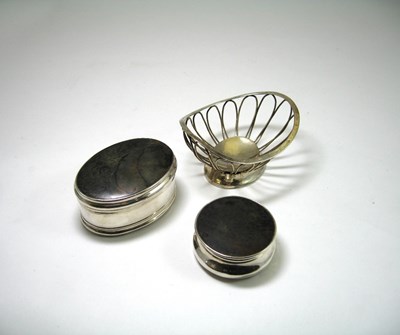 Lot 549 - A FRENCH SILVER SALT CELLAR