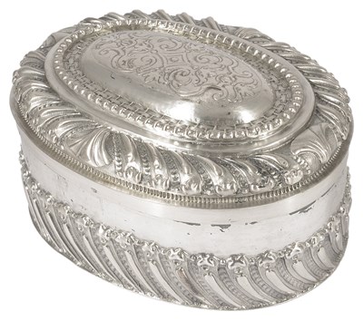 Lot 560 - AN AUSTRO-HUNGARIAN SILVER TOILET BOX AND COVER