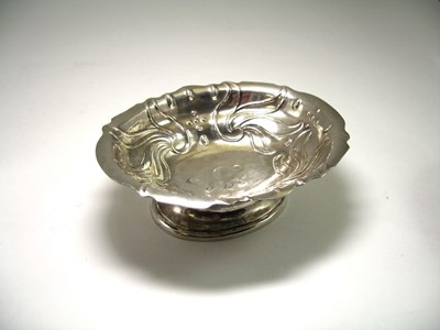 Lot 574 - A GERMAN SILVER SWEETMEAT DISH