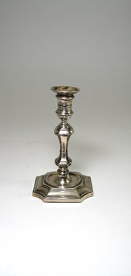 Lot 638 - A VICTORIAN SILVER TAPERSTICK