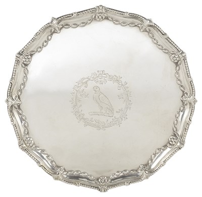 Lot 685 - A GEORGE III SILVER SALVER