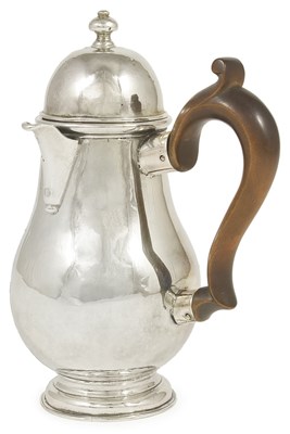 Lot 690 - A QUEEN ANNE SILVER HOT-MILK JUG