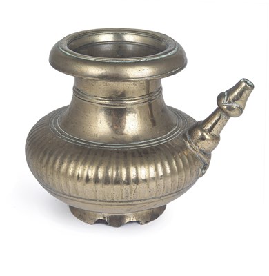 Lot 6 - AN INDIAN BRASS LOTA (WATER POT)