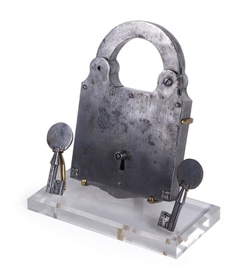 Lot 20 - A STEEL DOUBLE PADLOCK WITH TWO KEYS