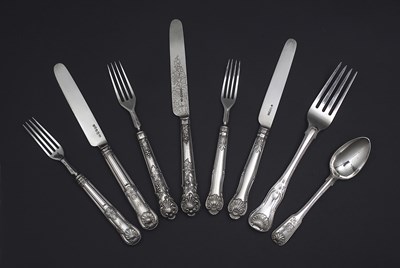 Lot 110 - A SET OF EIGHTEEN GEORGE IV SILVER TABLE FORKS