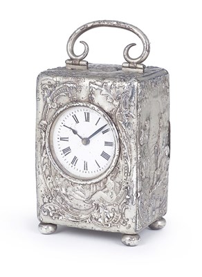 Lot 197 - A GEORGE V SILVER CARRIAGE TIMEPIECE, WILLIAM COMYNS & SONS, LONDON, 1917