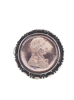 Lot 216 - A GEORGE III NELSON COMMEMORATIVE SILVER AND PASTE INTAGLIO RING