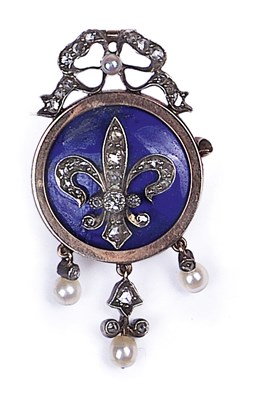 Lot 228 - A DIAMOND, SEED PEARL AND ENAMEL PENDANT/BROOCH