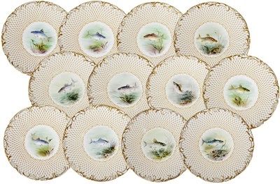 Lot 30 - A SET OF TWELVE WEDGWOOD FISH PLATES