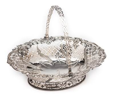 Lot 239 - A GEORGE III SILVER BASKET, WILLIAM PLUMMER, LONDON, 1769