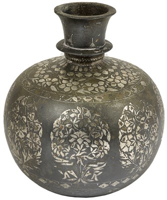 Lot 204 - A LARGE BIDRI HUQQA BOTTLE