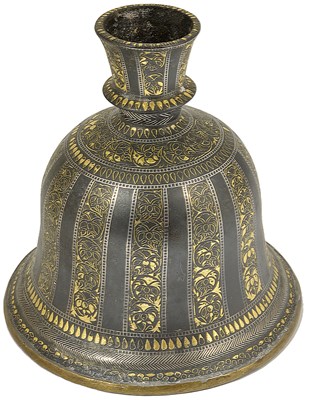 Lot 205 - A BIDRI HUQQA BOTTLE