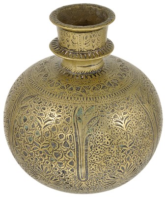 Lot 209 - A MUGHAL BRASS HUQQA BOTTLE