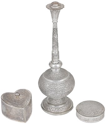 Lot 224 - AN INDIAN SILVER ROSEWATER SPRINKLER